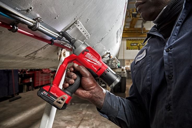 Remachadora ciega M18 FUEL de 1/4" con ONE-KEY 2660-20 Milwaukee