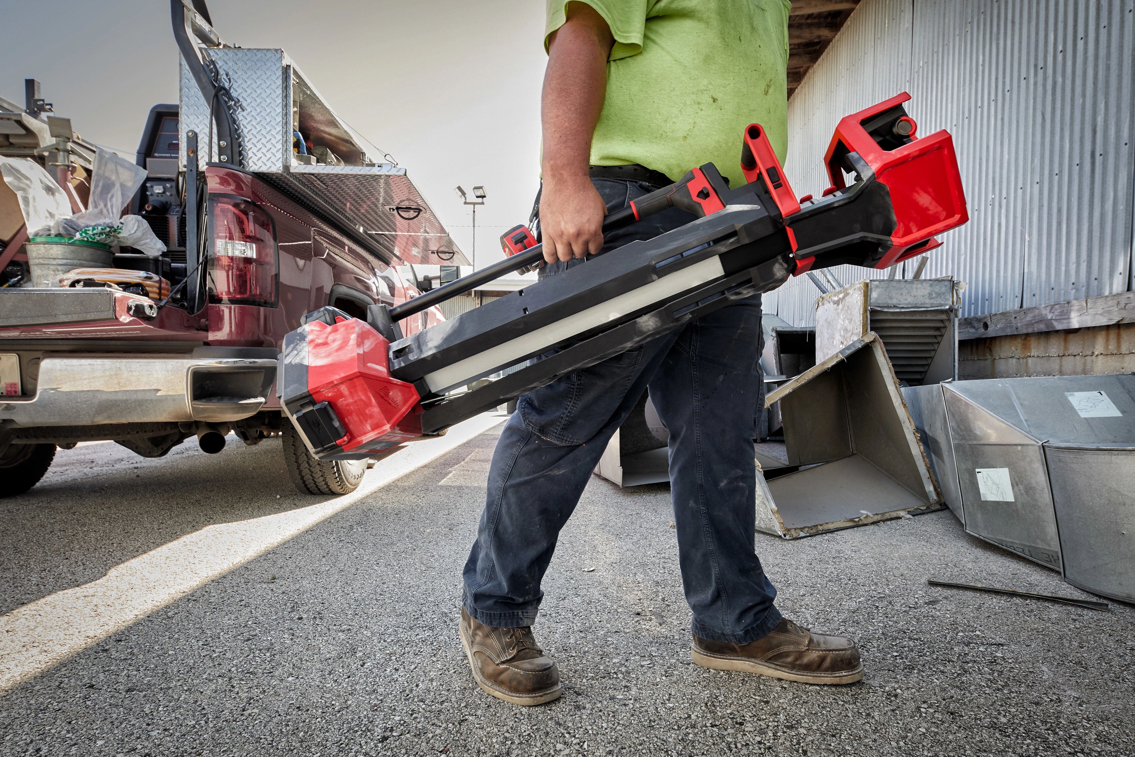 Torre luz LED M18 Rocket 6000 lùmenes Milwaukee 2136-20