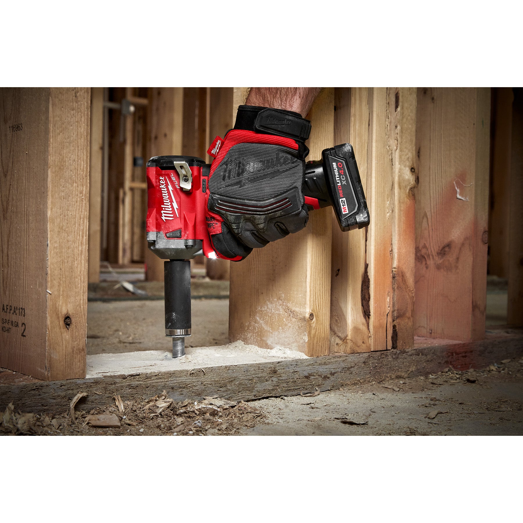 LLAVE IMPACTO COMPACTA M12 FUEL 3/8″ MILWAUKEE 2554-22