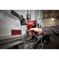 KIT LLAVE DE IMPACTO COMPACTA M12 FUEL DE 1/2 MILWAUKEE 2555-22